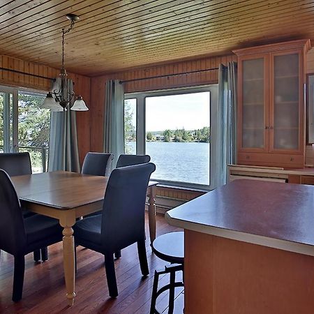 Ranch St-Hubert Bed & Breakfast Saint-Hermenegilde Bagian luar foto