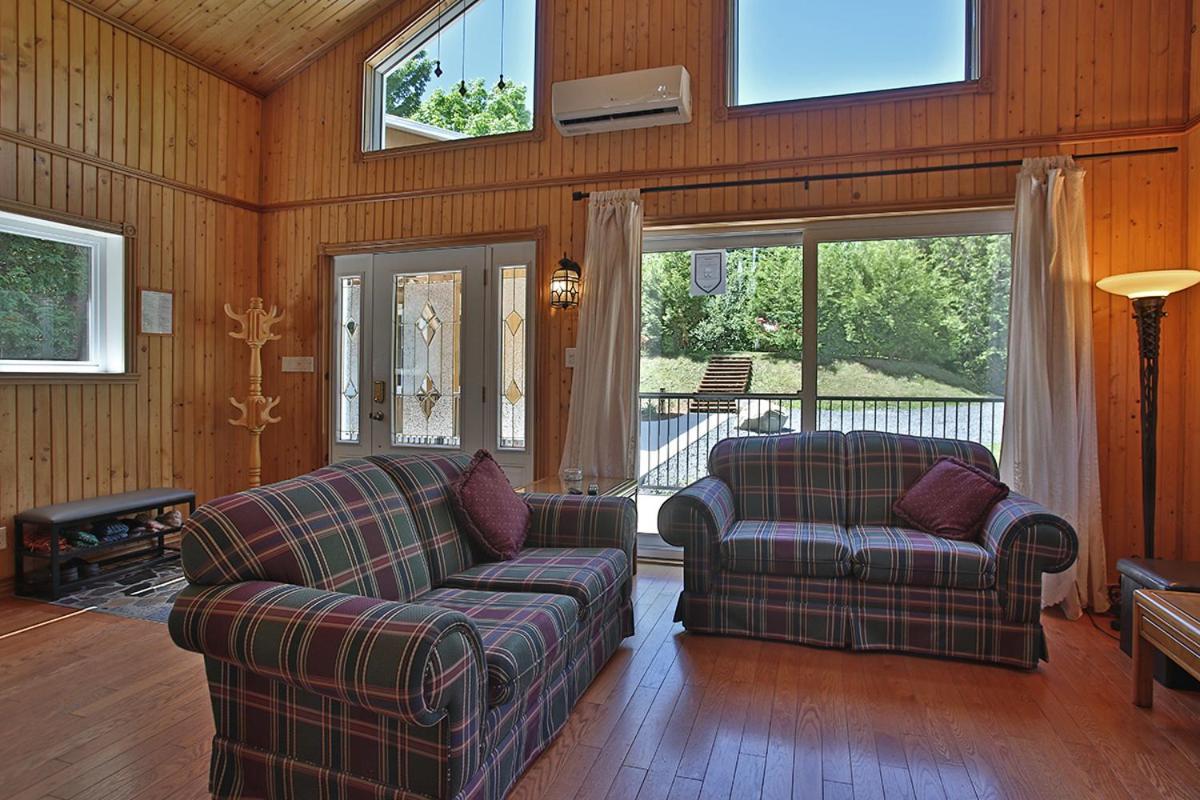 Ranch St-Hubert Bed & Breakfast Saint-Hermenegilde Bagian luar foto