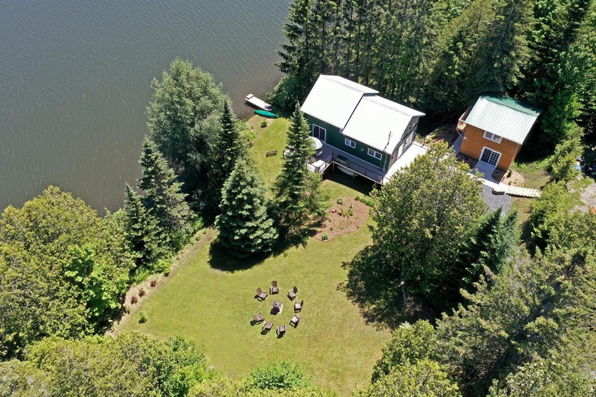 Ranch St-Hubert Bed & Breakfast Saint-Hermenegilde Bagian luar foto