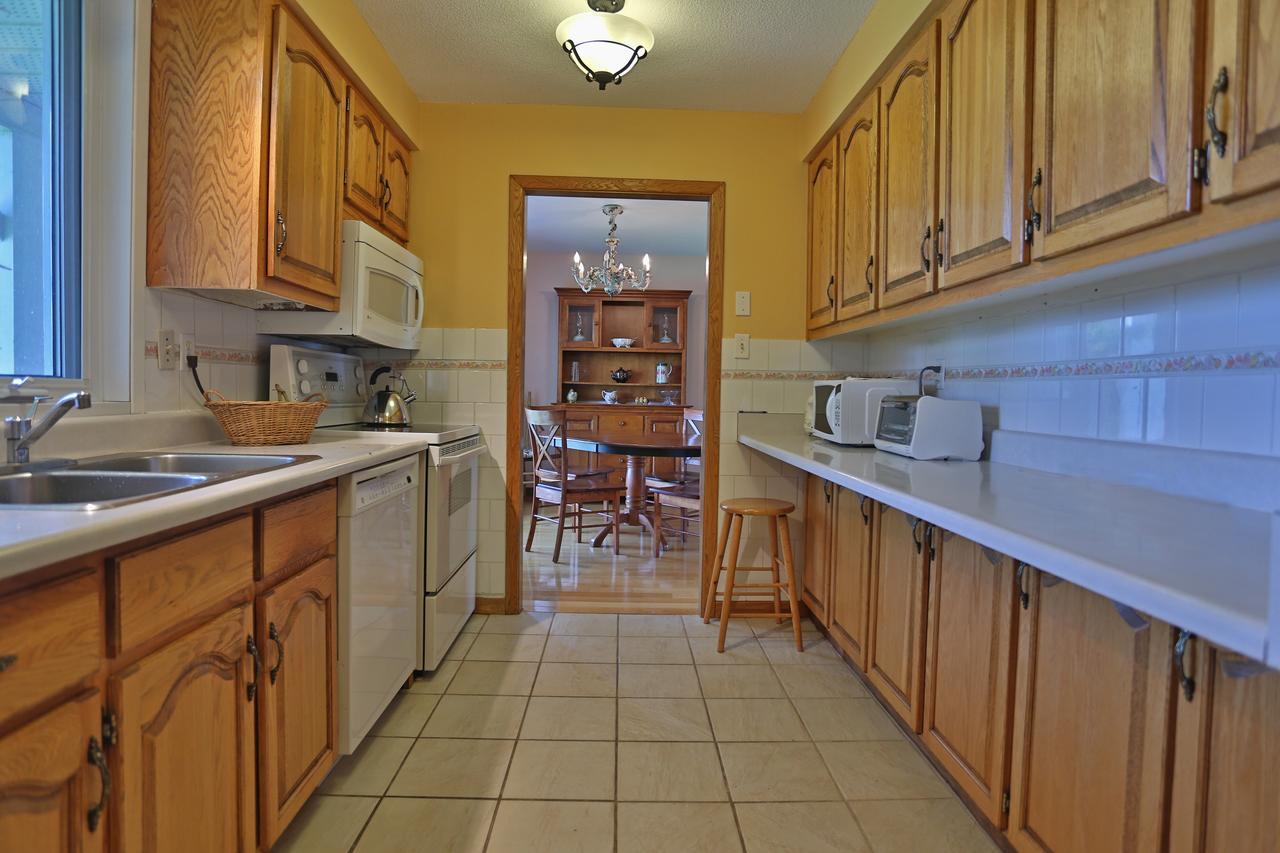 Ranch St-Hubert Bed & Breakfast Saint-Hermenegilde Bagian luar foto